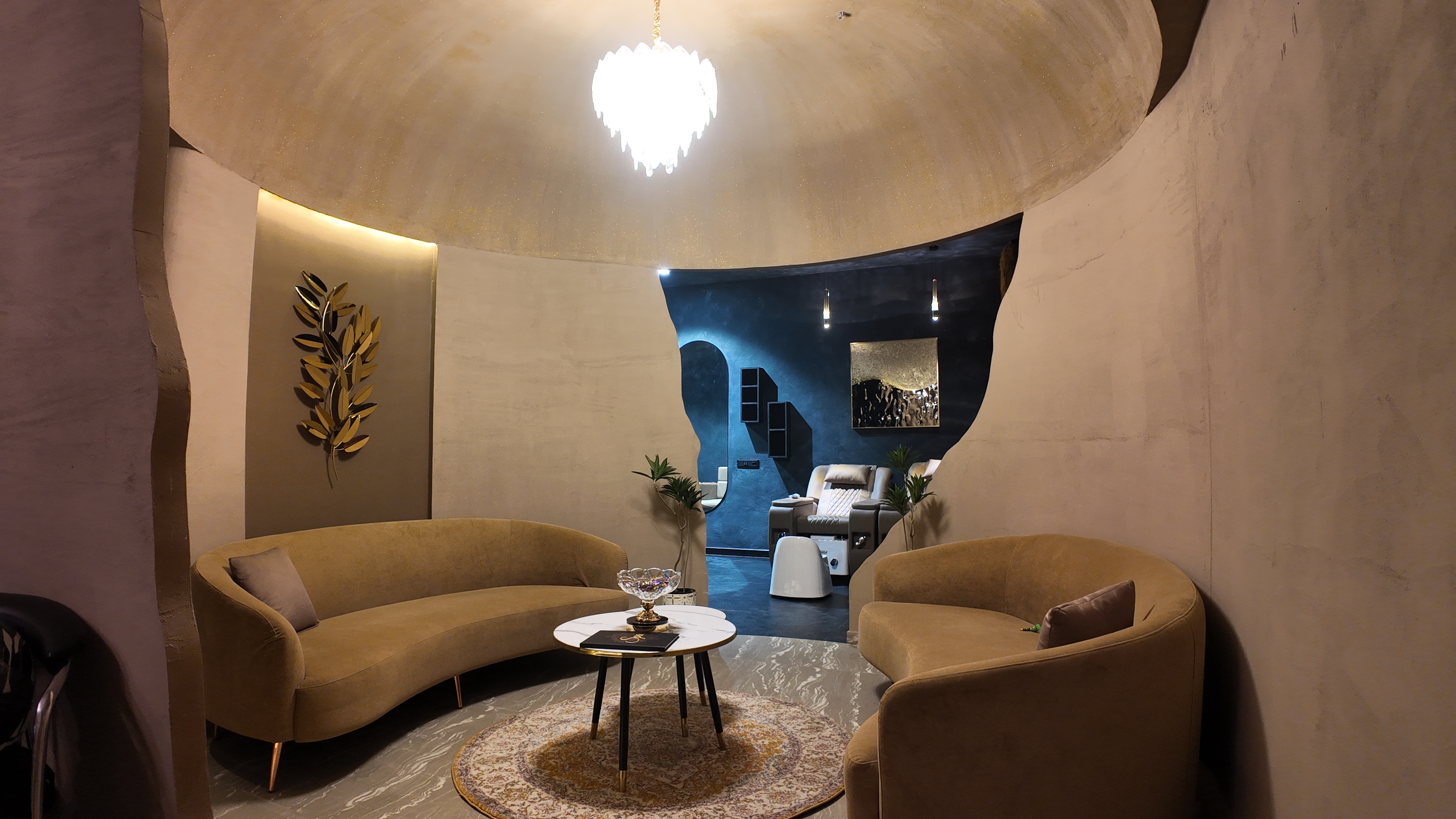 Luxury Spa Room in Pimpri-Chinchwad